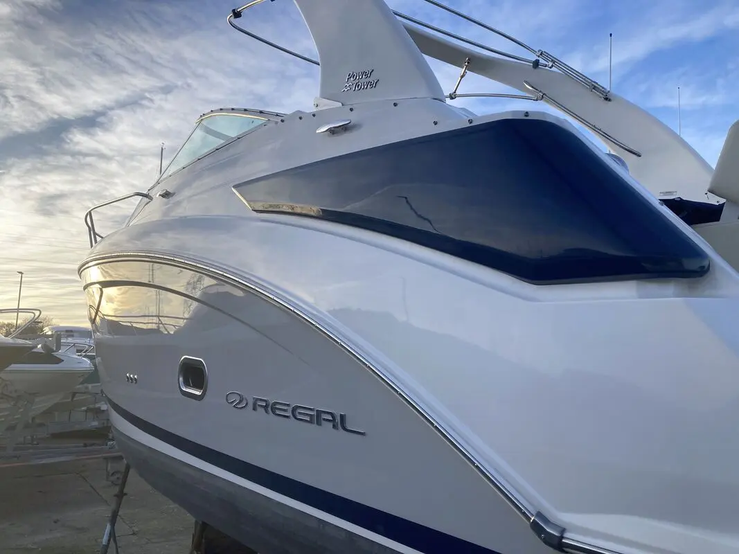 Thumbnail von Regal 26 Express Cruiser