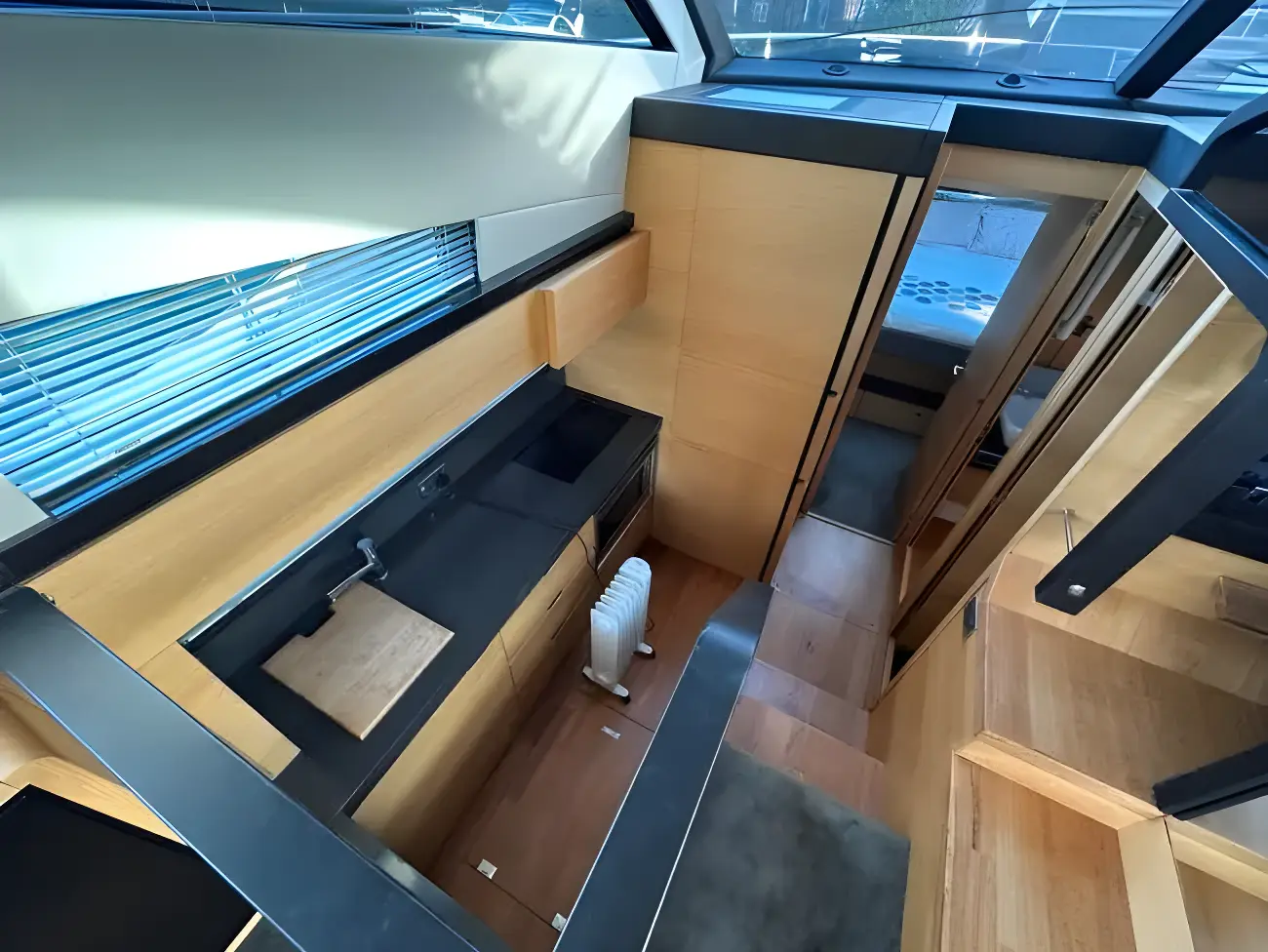 Thumbnail von Fairline Squadron 42