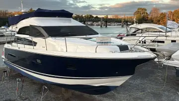 Thumbnail von Fairline Squadron 42