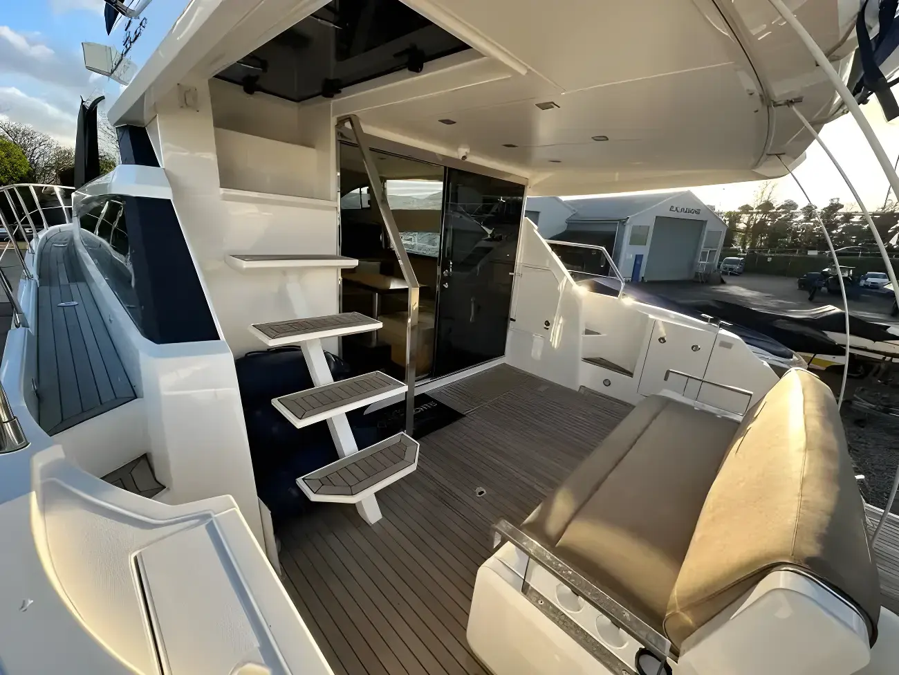 Thumbnail von Fairline Squadron 42