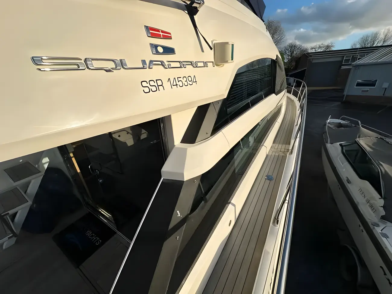 Thumbnail von Fairline Squadron 42