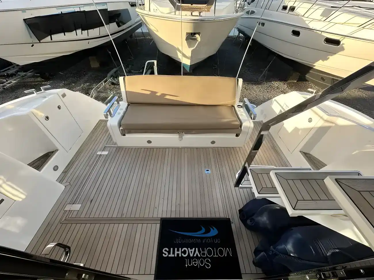 Thumbnail von Fairline Squadron 42