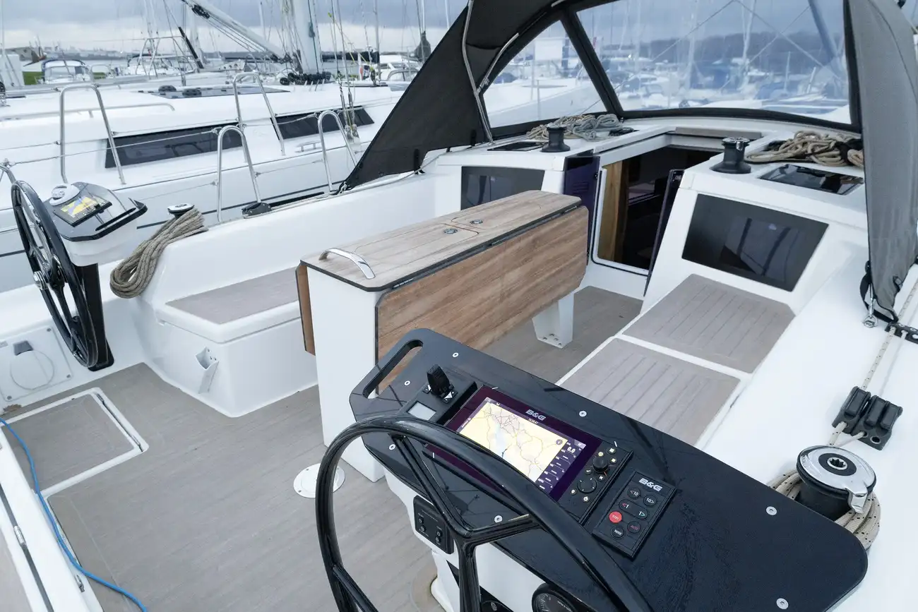 Thumbnail von Dufour 41 Elise 3