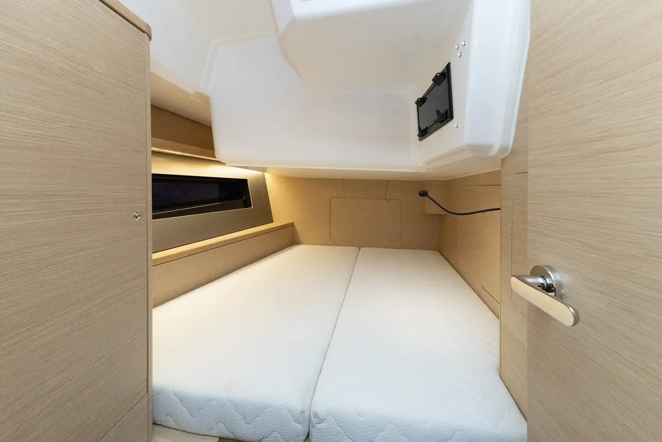 Thumbnail von Dufour 41 Elise 3