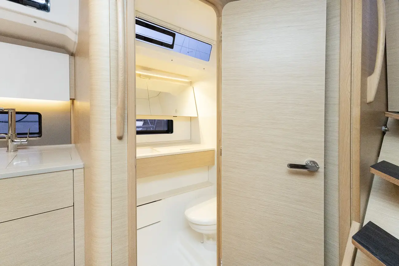 Thumbnail von Dufour 41 Elise 3