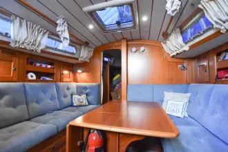 Thumbnail von Hallberg-Rassy 37