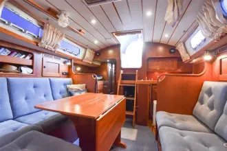 Thumbnail von Hallberg-Rassy 37