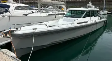 Thumbnail von Axopar 37 Sport Cabin