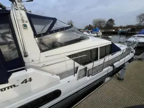 Thumbnail von Broom 41 Half Moon