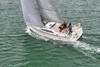 Thumbnail von Southerly 38 Snow Goose