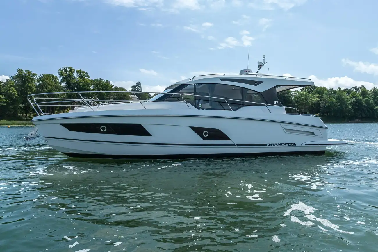 Thumbnail von Grandezza 37 CA Outcast