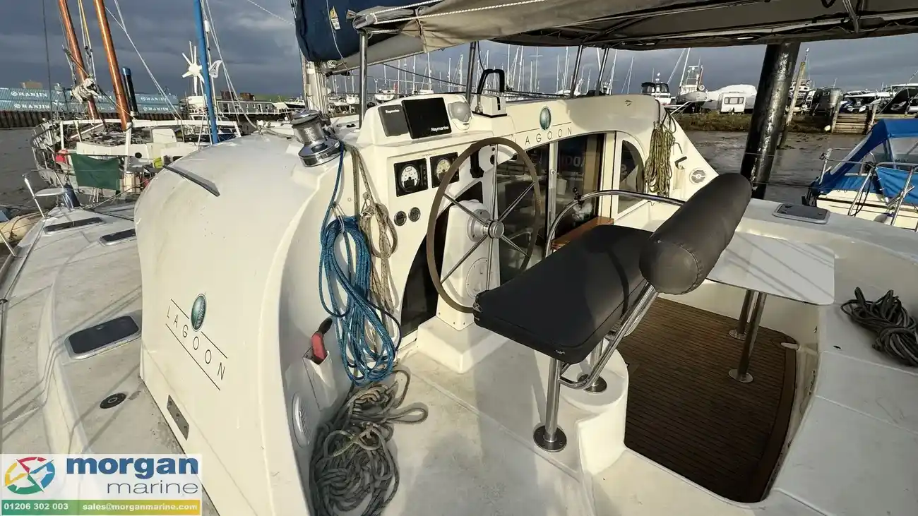 Thumbnail von Lagoon 380 Incommunicado