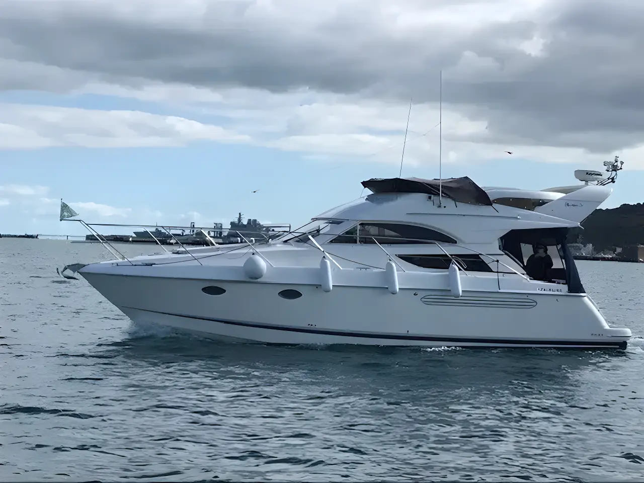 Thumbnail von Fairline Phantom 38 Mabuhay