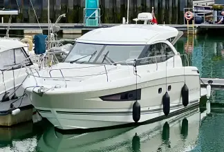 Thumbnail von Jeanneau 	LEADER 36 SPORTOP ESSENTIAL TOO