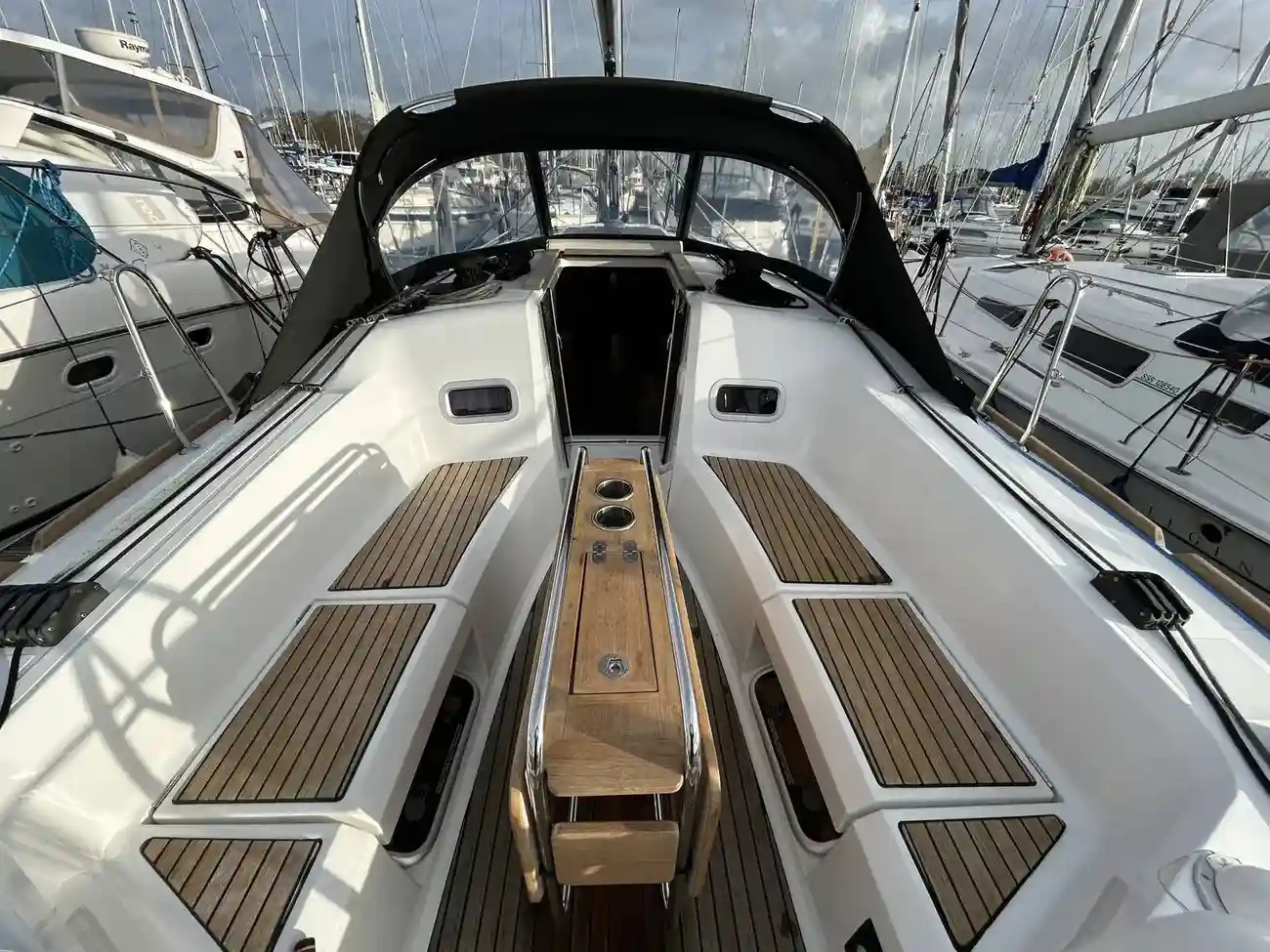 Thumbnail von Jeanneau Sun Odyssey 349