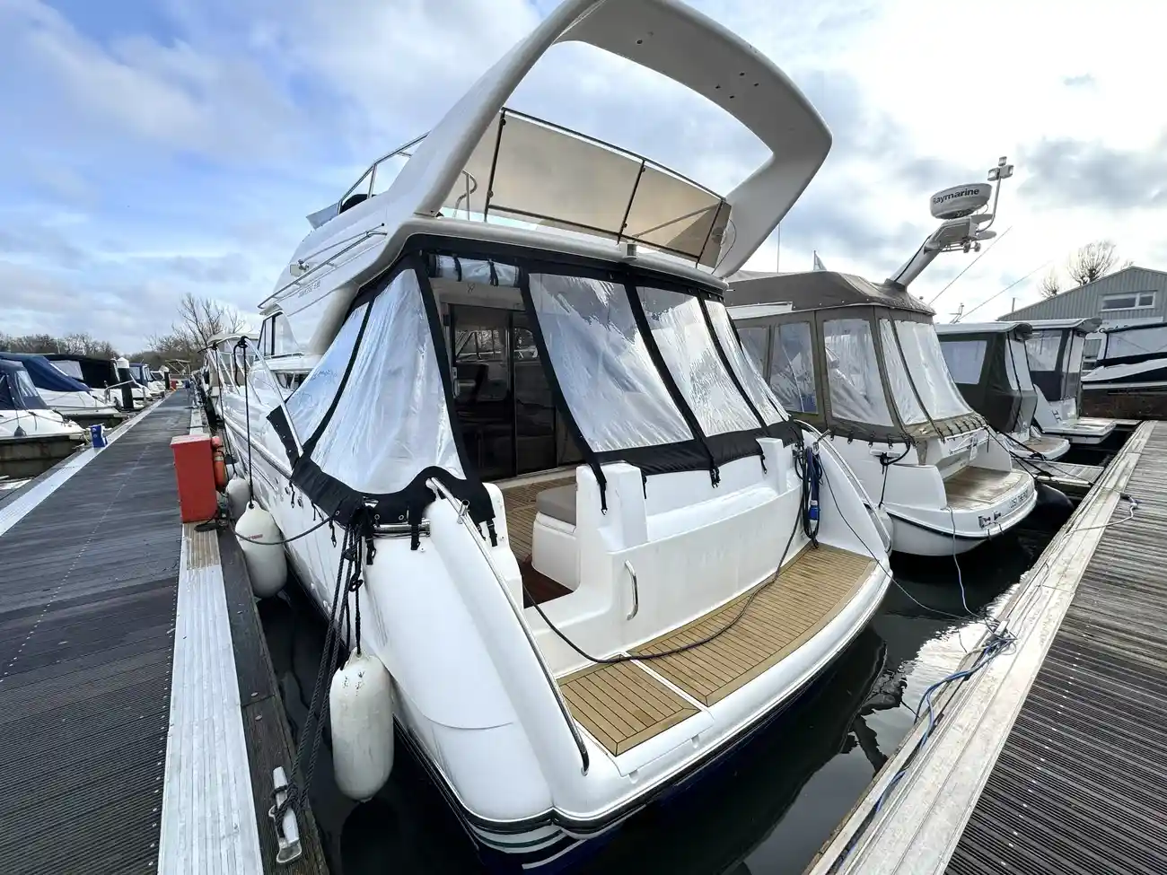 Thumbnail von Princess 420 Recent Interior Refurbishment