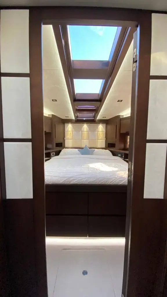 Thumbnail von Galeon 550 FLY