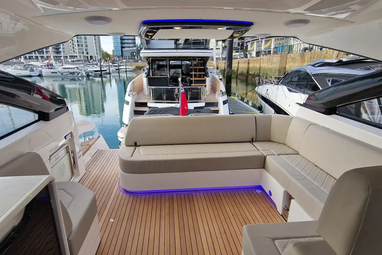 Thumbnail von Fairline Targa 45 Open Volvo IPS & DPS