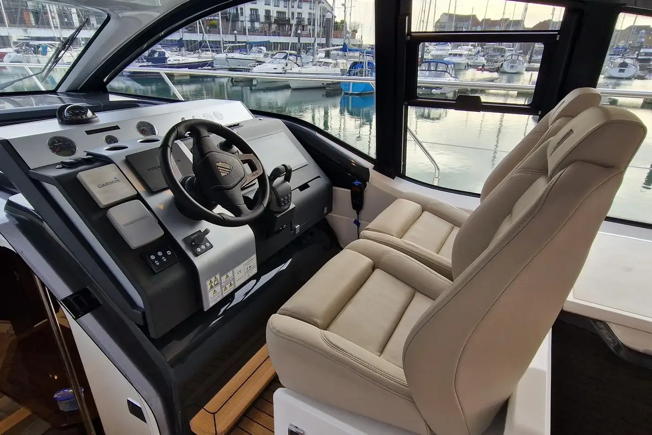 Thumbnail von Fairline Targa 45 Open Volvo IPS & DPS