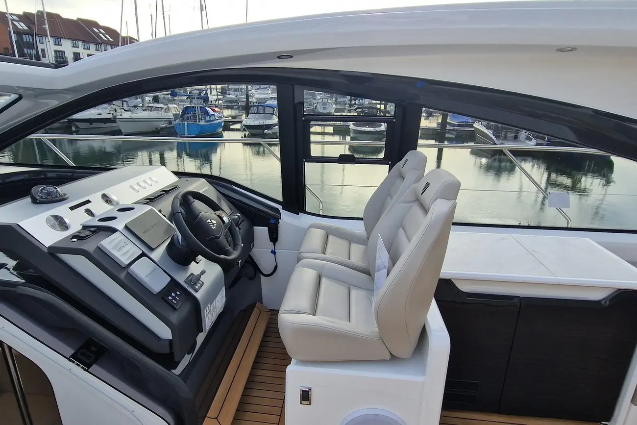 Thumbnail von Fairline Targa 45 Open Volvo IPS & DPS