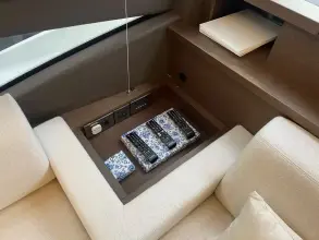 Thumbnail von Jeanneau 520 flybridge