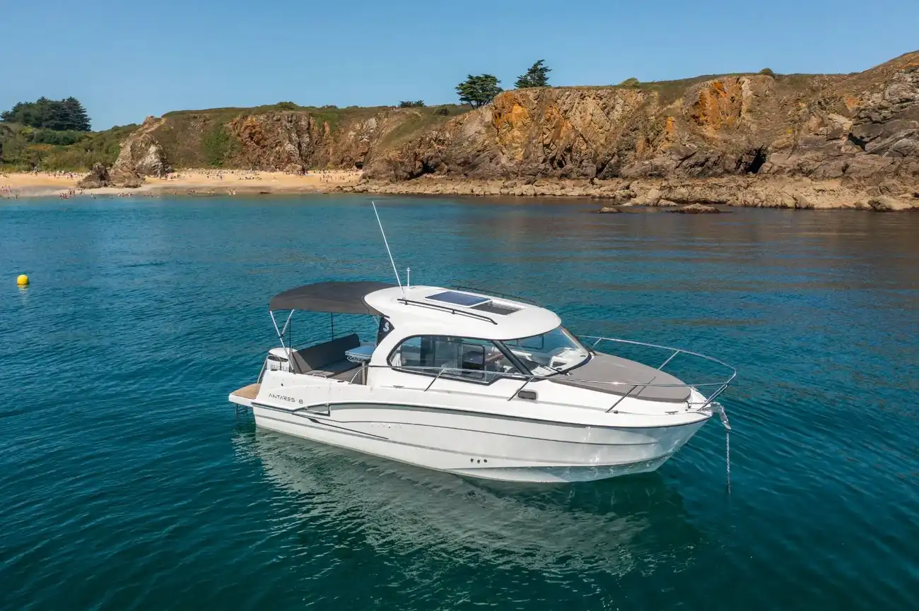Thumbnail von Beneteau Antares 8