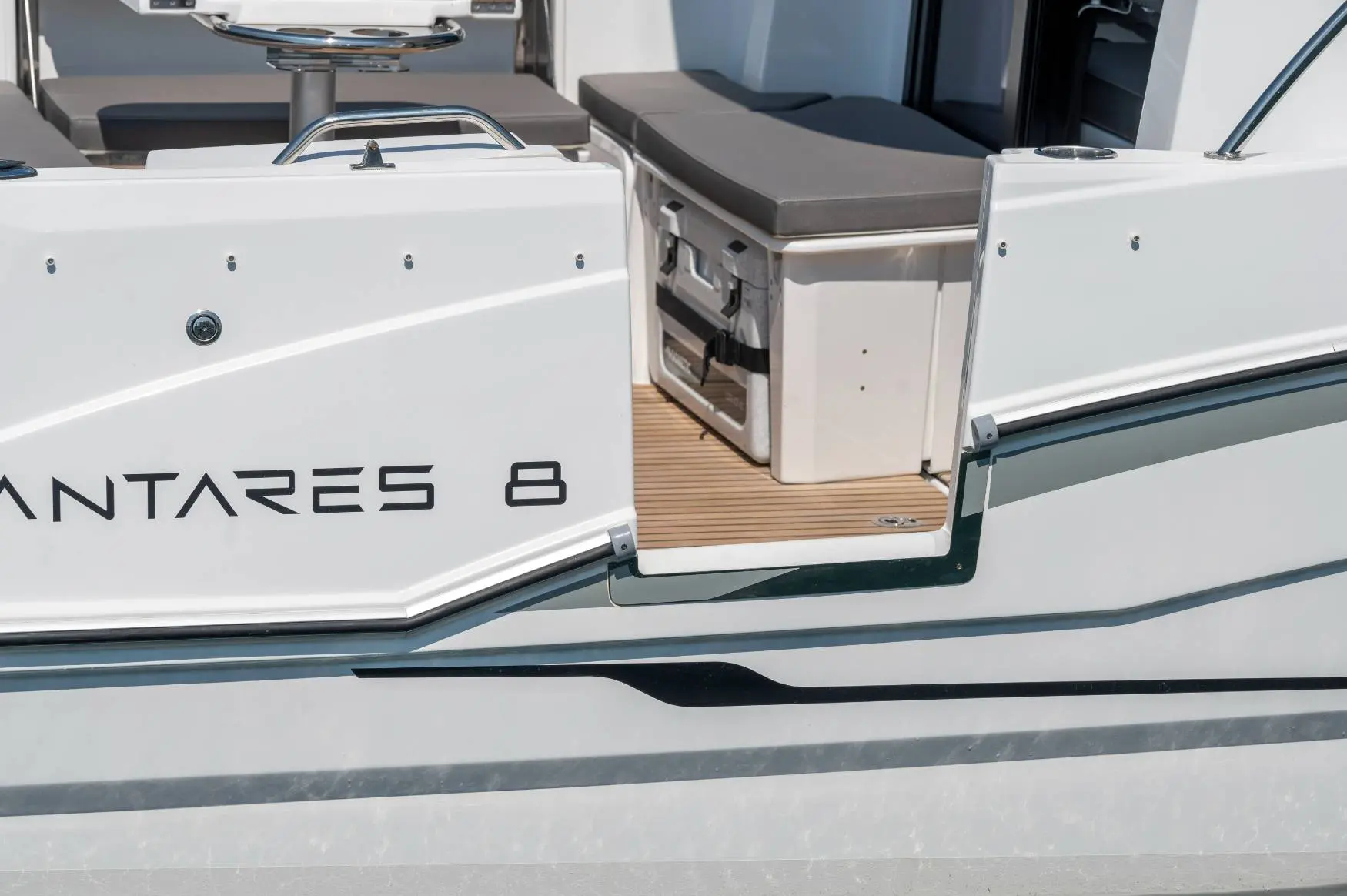 Thumbnail von Beneteau Antares 8