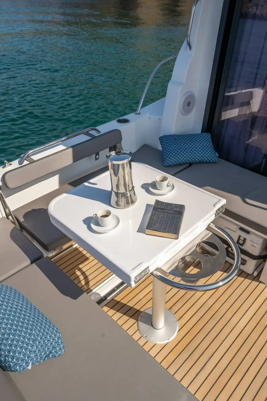 Thumbnail von Beneteau Antares 8