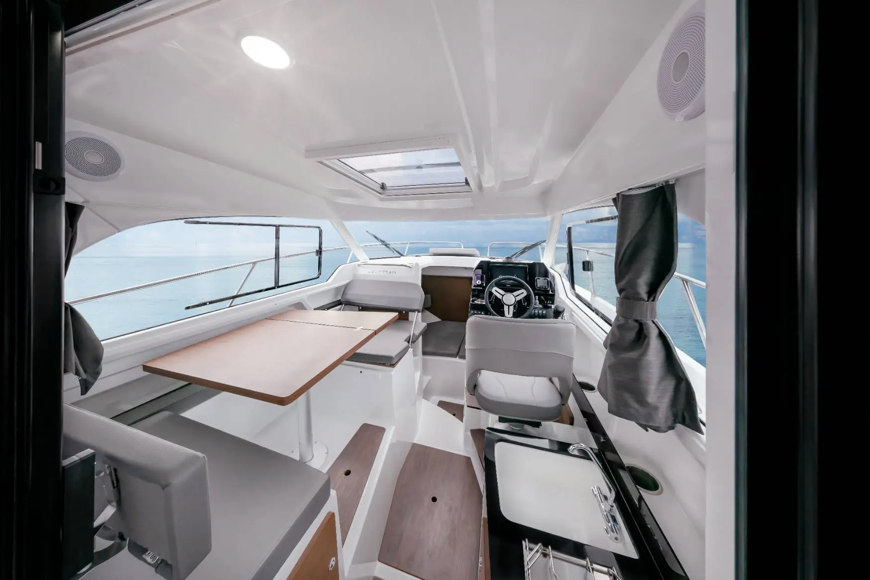 Thumbnail von Beneteau Antares 8