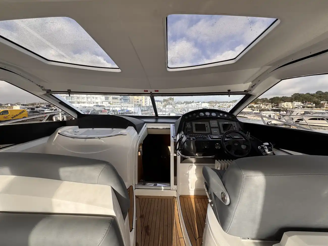 Thumbnail von Sunseeker Portofino 53