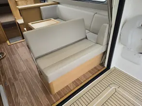 Thumbnail von Haines 32 Sedan Licence to Chill