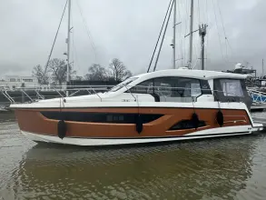 Thumbnail von Sealine C390 New Listing