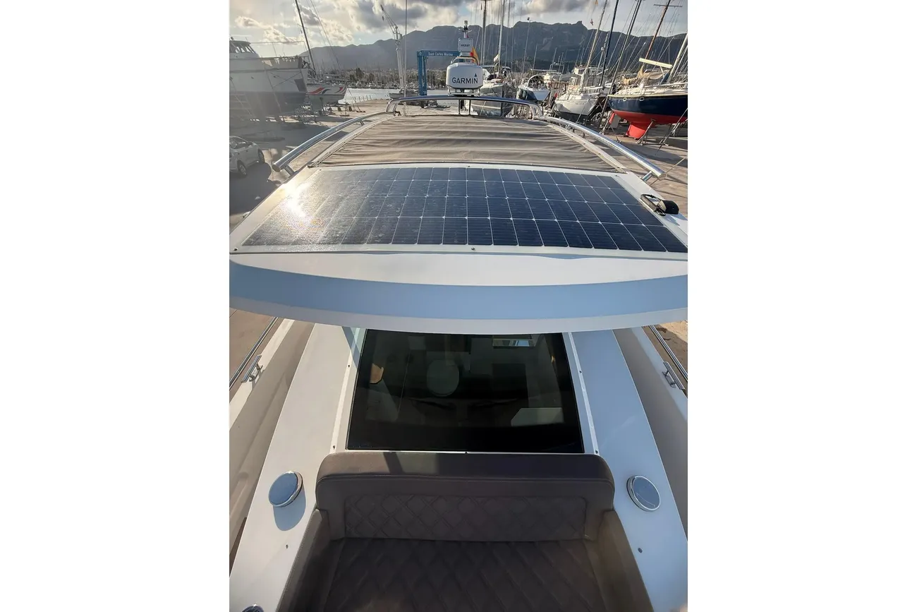 Thumbnail von Axopar 37 XC Cross Cabin