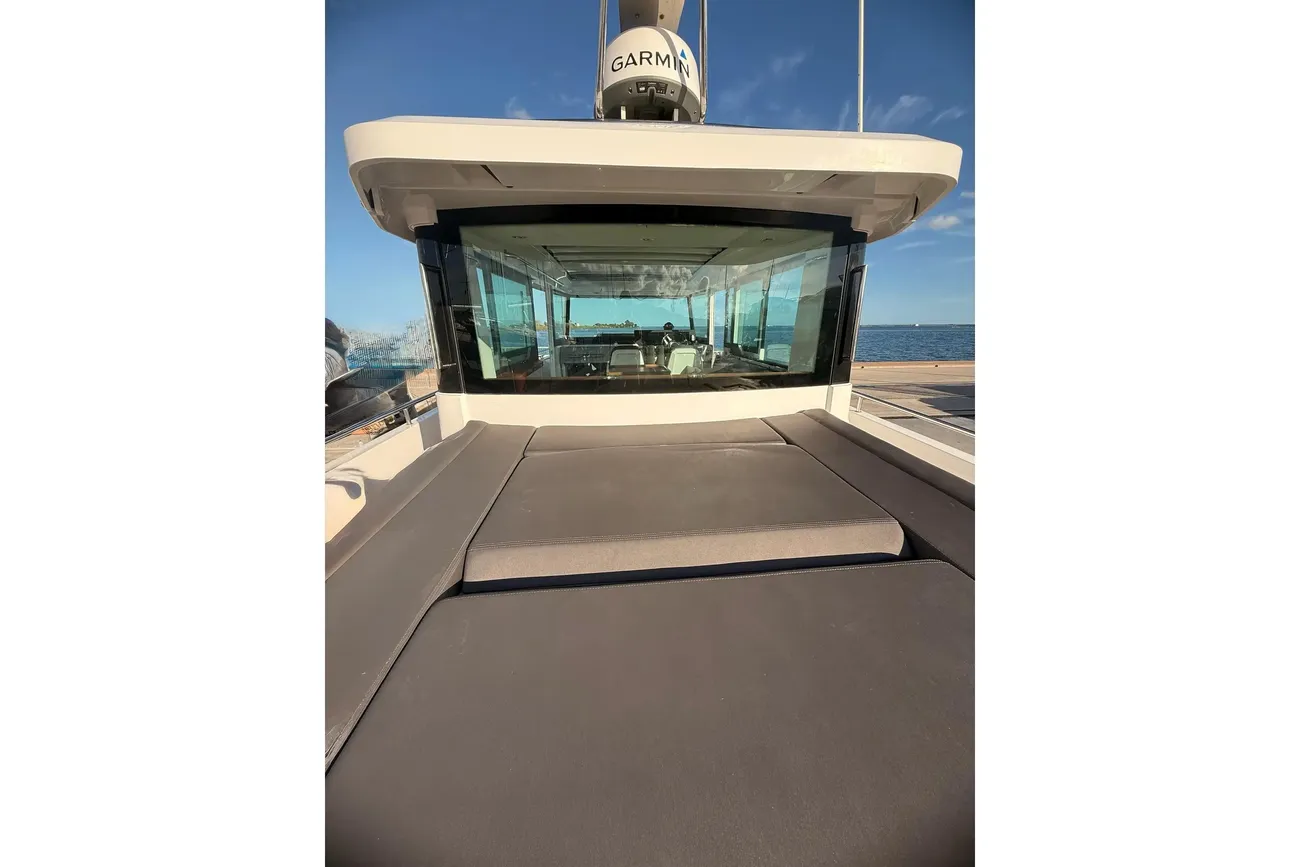 Thumbnail von Axopar 37 XC Cross Cabin