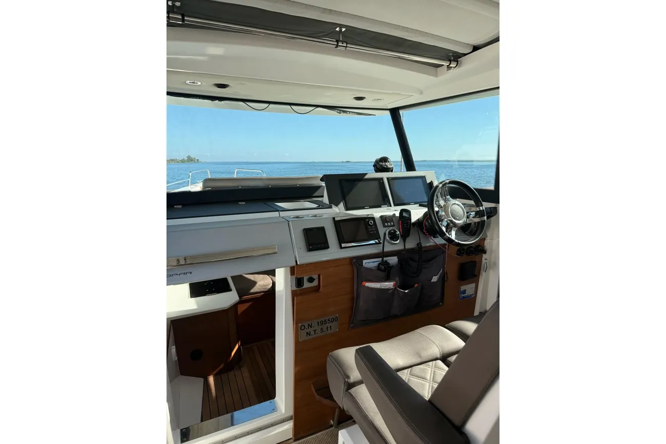 Thumbnail von Axopar 37 XC Cross Cabin