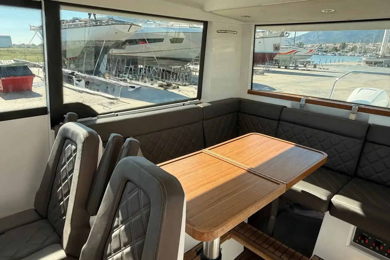 Thumbnail von Axopar 37 XC Cross Cabin