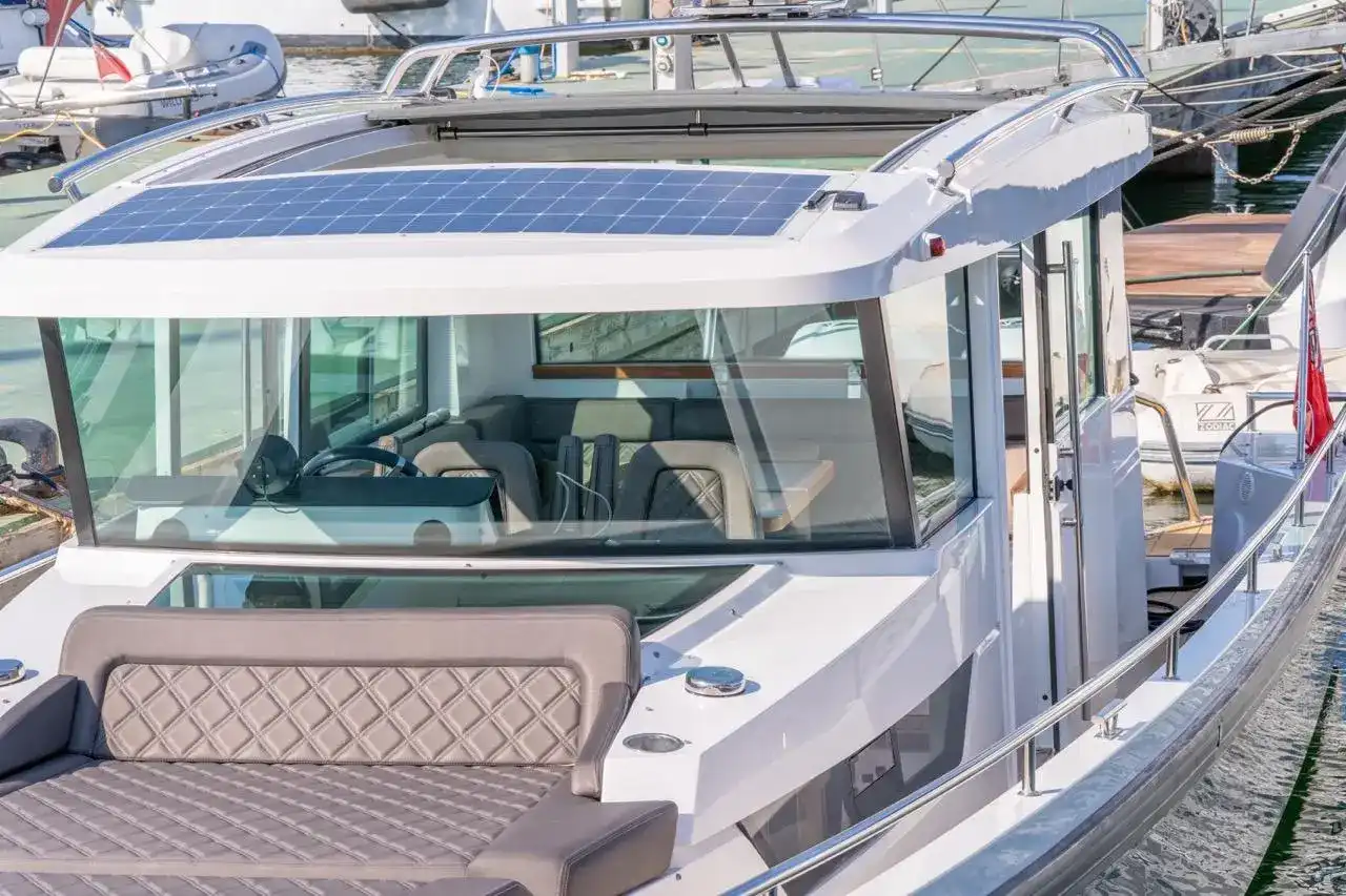 Thumbnail von Axopar 37 XC Cross Cabin