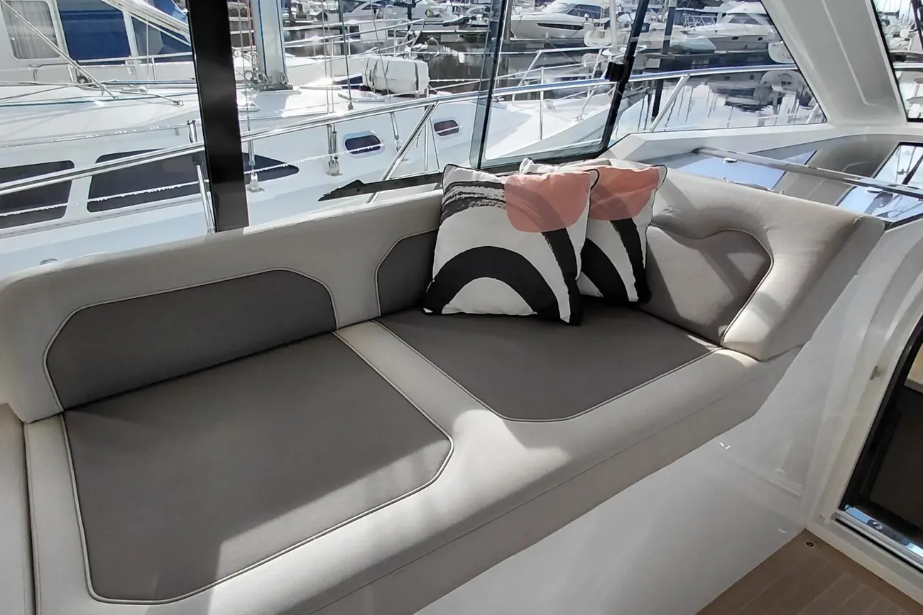 Thumbnail von Galeon 405 HTS Huge Specifications