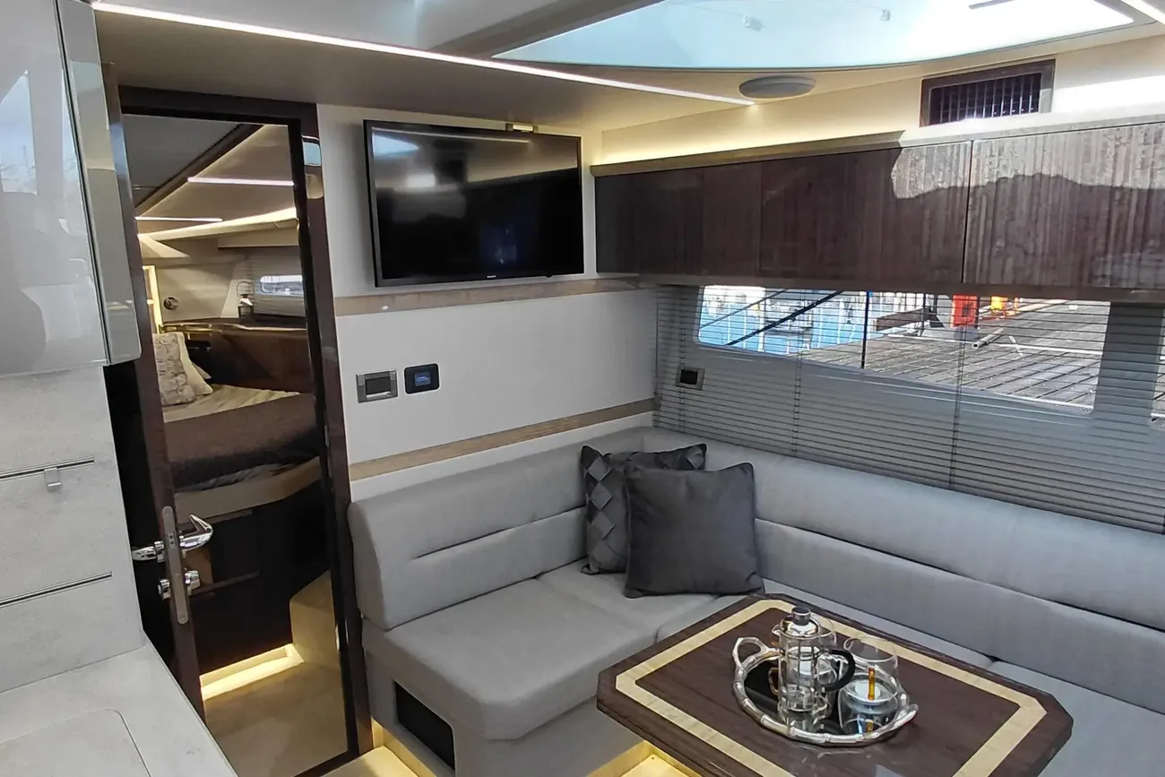 Thumbnail von Galeon 405 HTS Huge Specifications