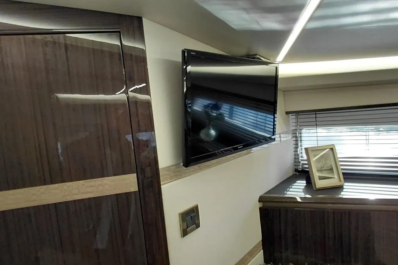 Thumbnail von Galeon 405 HTS Huge Specifications