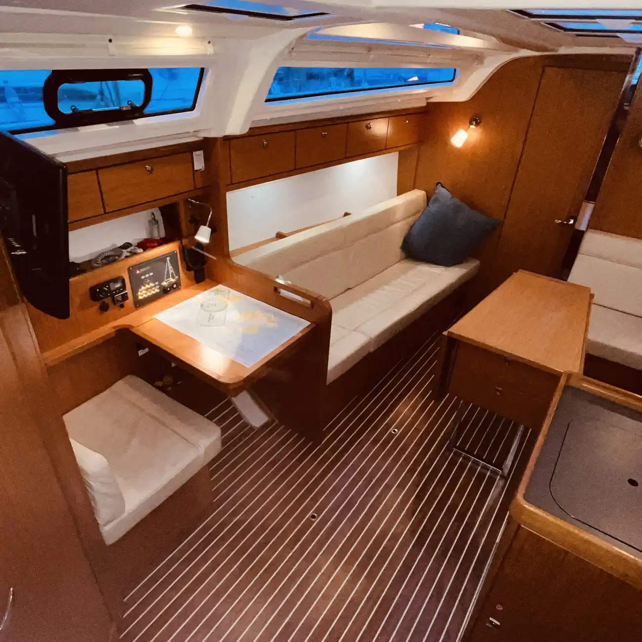 Thumbnail von Bavaria Cruiser 37 Duval