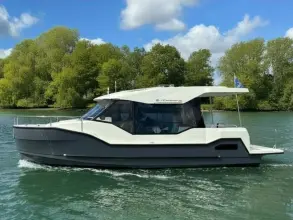 Balt Yacht SunCamper 31 Electric
