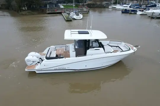 Jeanneau Cap Camarat 10.5 CC