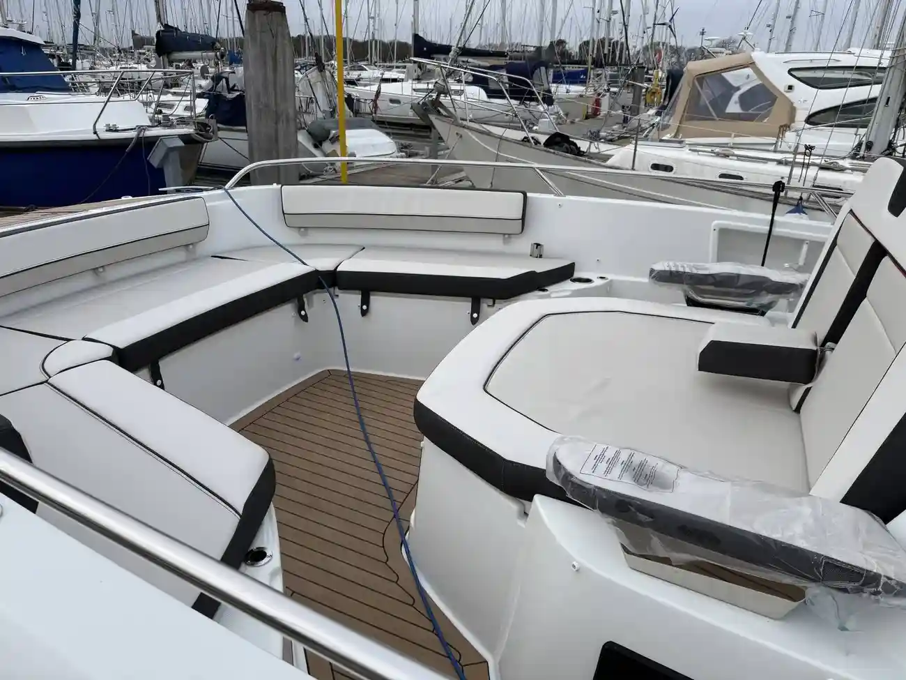 Thumbnail von Jeanneau Cap Camarat 10.5 CC