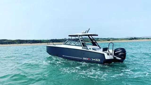XO Boats DSCVR 9 T-TOP