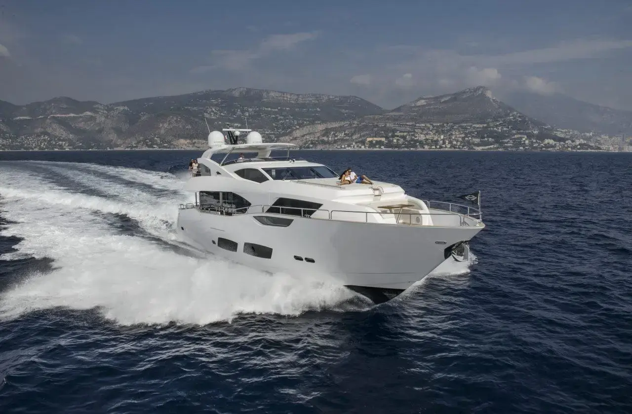 Sunseeker 95 Yacht