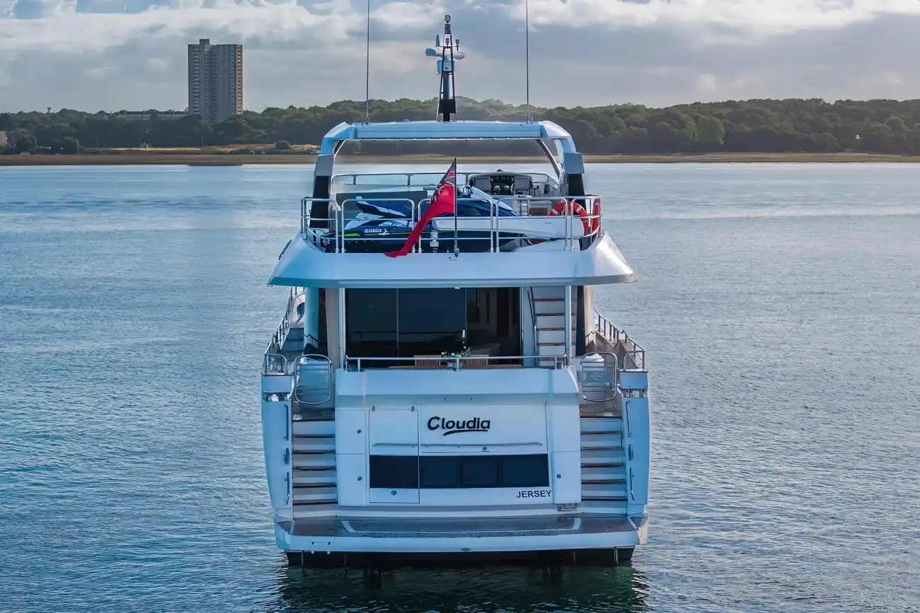 Thumbnail von Sunseeker 95 Yacht