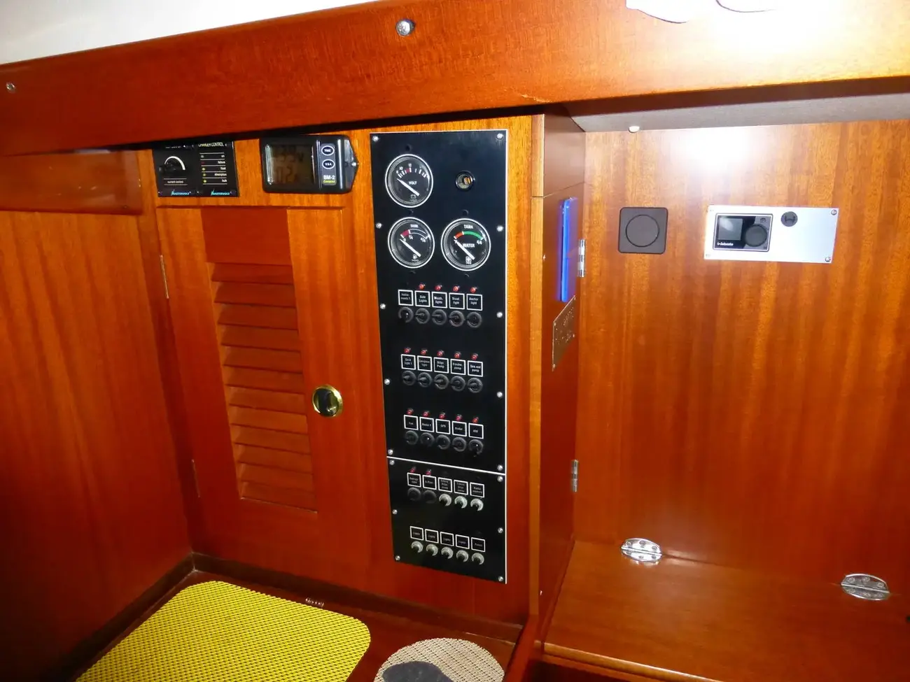 Thumbnail von Hallberg-Rassy 39