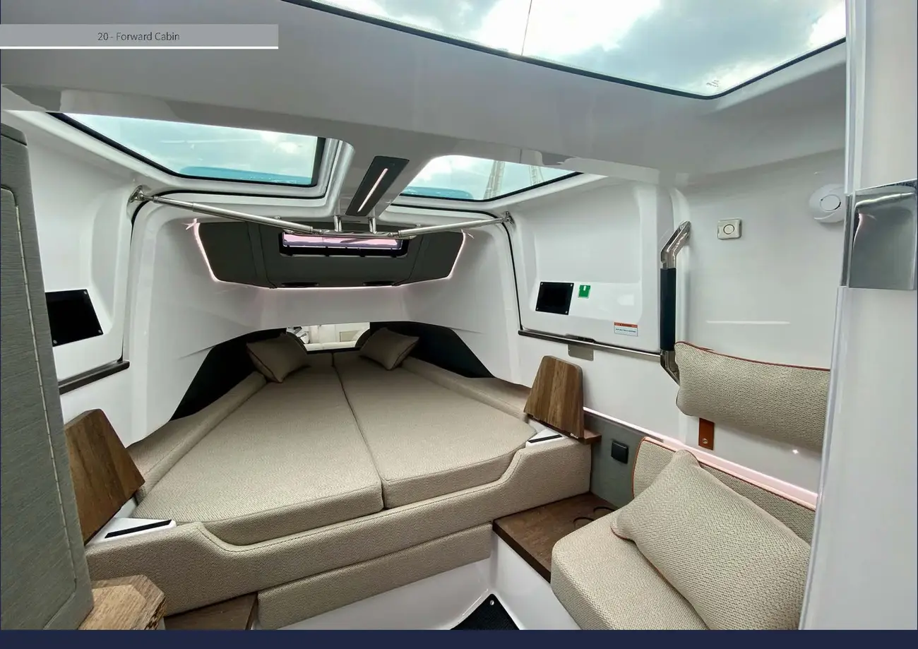 Thumbnail von Axopar 37 Cross Cabin Wilber