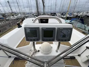 Thumbnail von Dufour 44 Performance Upshot of Menai